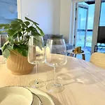 Beautiful Two-room With Naesijaervi Views דירה טמפרה