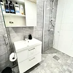 Beautiful Two-room With Naesijaervi Views דירה טמפרה