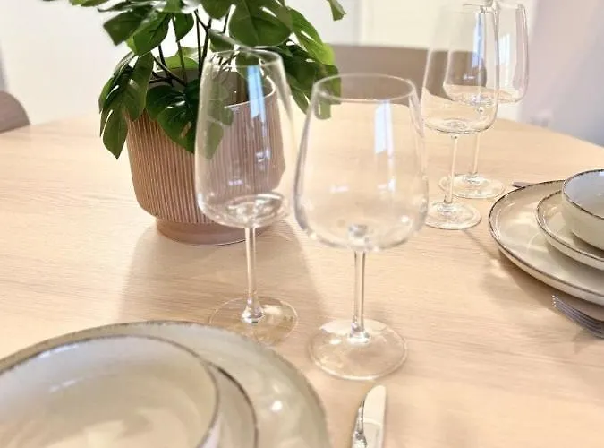 Апартаменты Beautiful Two-room With Naesijaervi Views Тампере